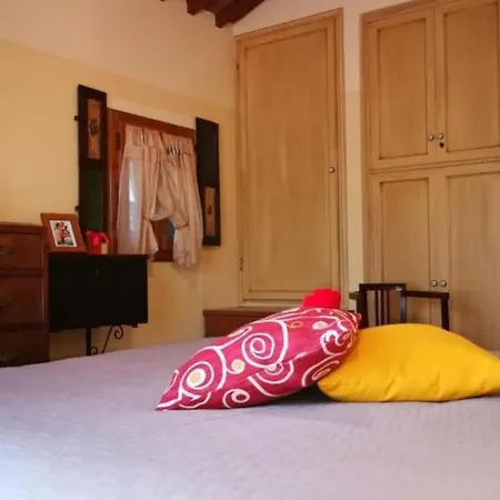 La Capanna - Stone House * ルッカ
